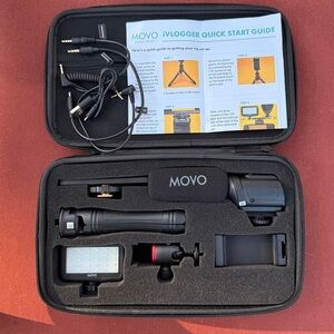 NWOT Movo iVlogger Vlogging Kit for iPhone